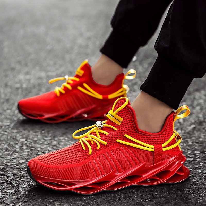 Men’s fly-woven mesh shoes