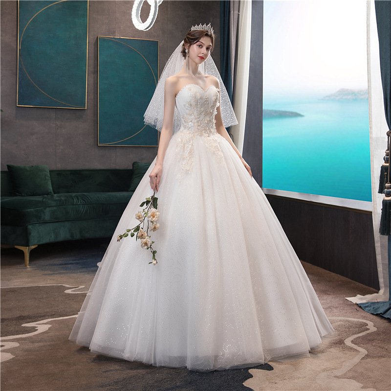Going out Sasen light wedding dress - Image 4