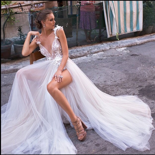 Open Back Light Wedding Dress - Image 5