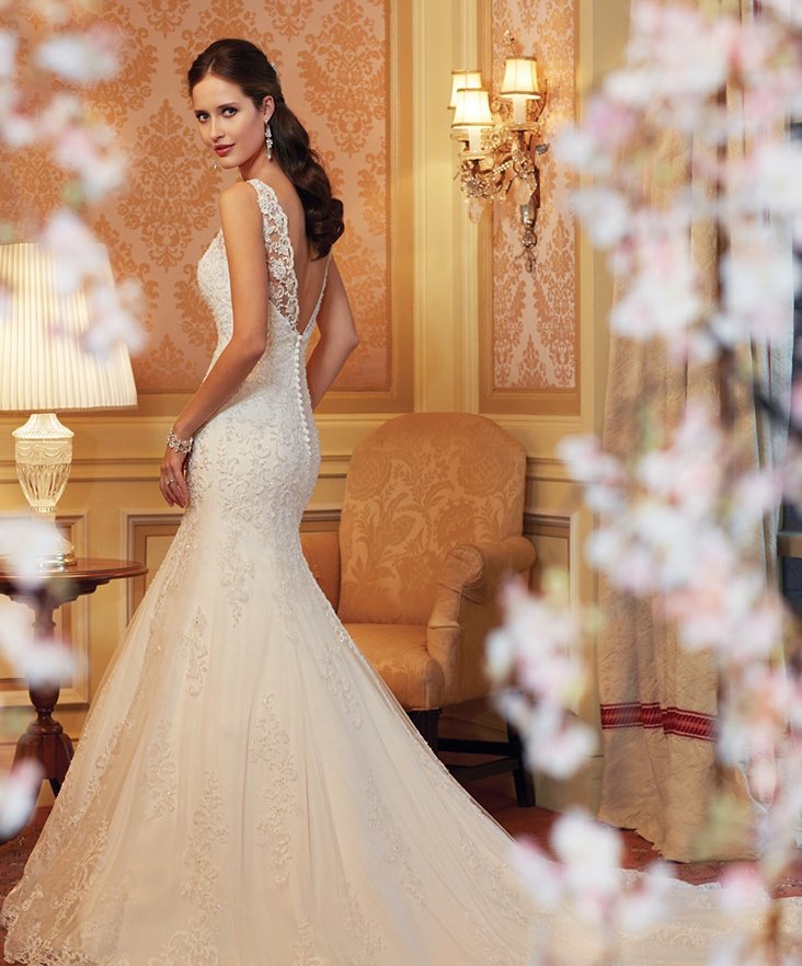 Fishtail Wedding Dress - Image 2