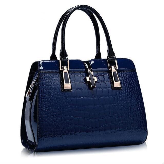 casual women’s fashion handbags