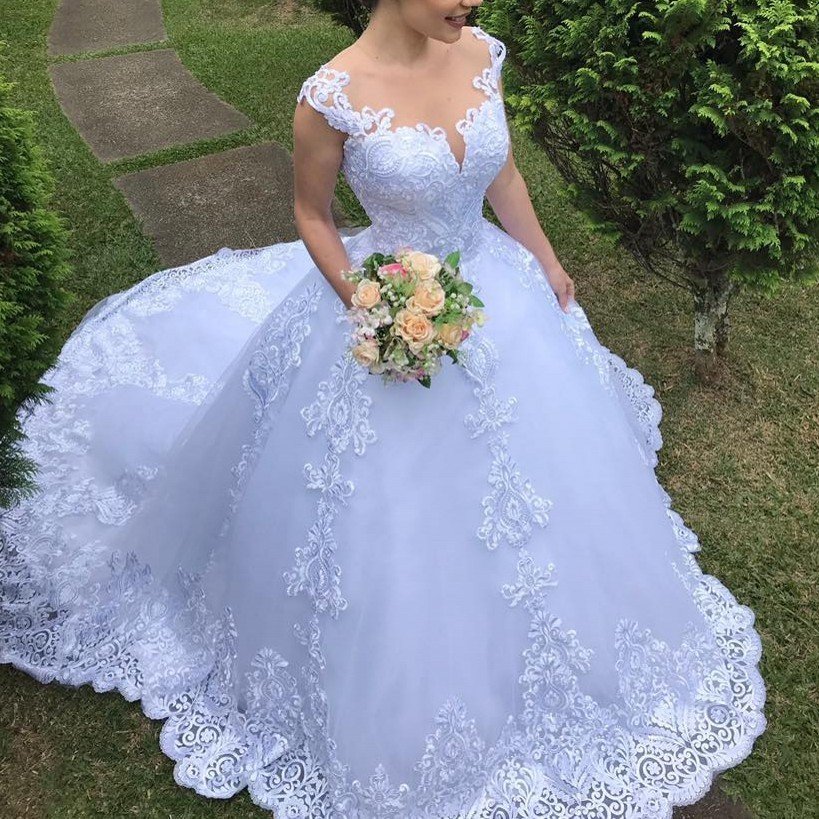 White Vintage Lace Wedding Dress - Image 3