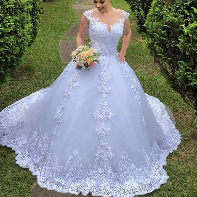 White Vintage Lace Wedding Dress - Image 4